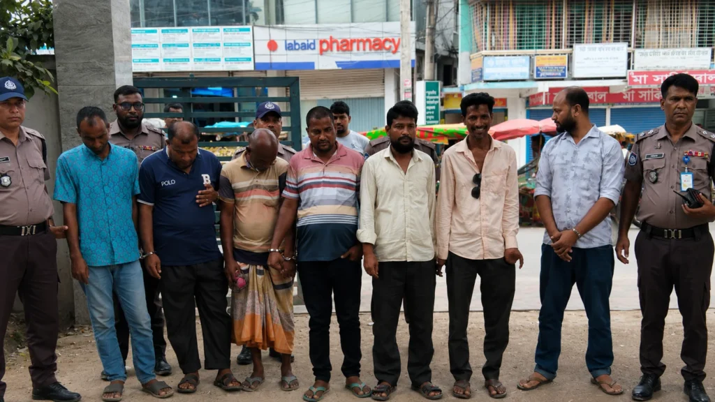 রংপুরে পুলিশের অভিযানে মাদকসহ ৩০ জন গ্রেপ্তার