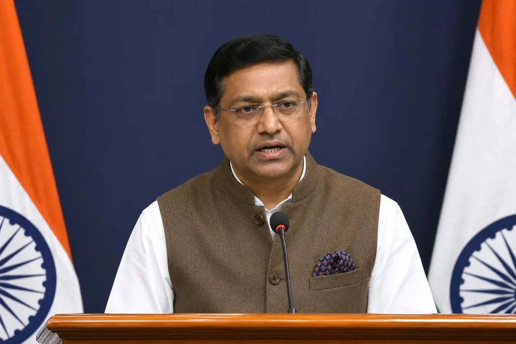 শেখ হাসিনার দেশে ফেরা নিয়ে ভারতের প্রতিক্রিয়া