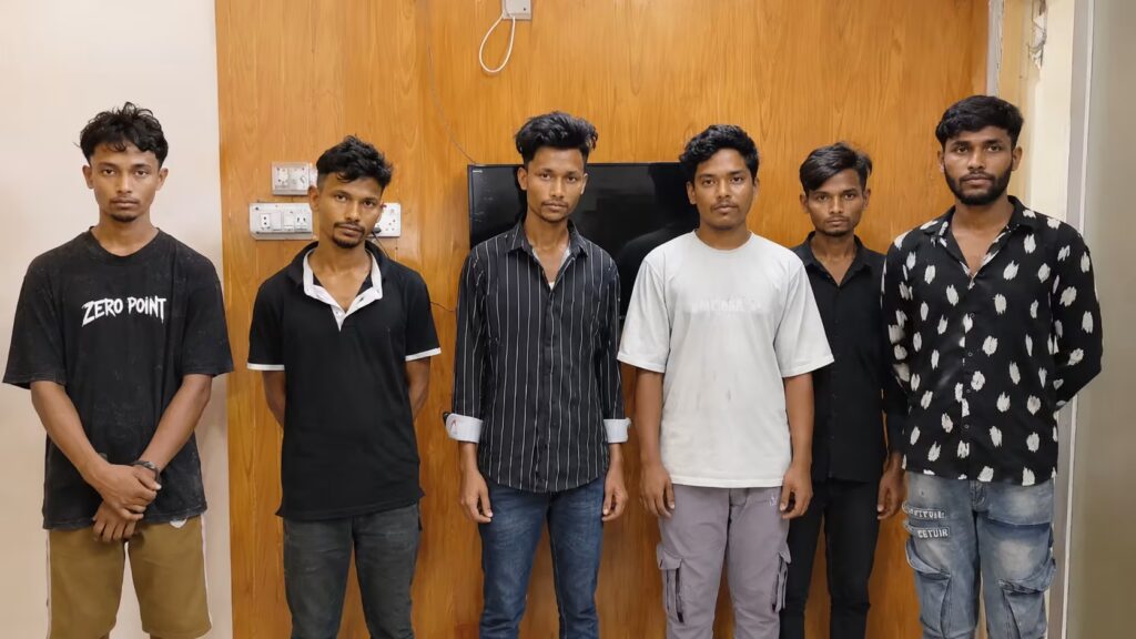 আদাবরে কুত্তা ফারুক গ্রেপ্তার