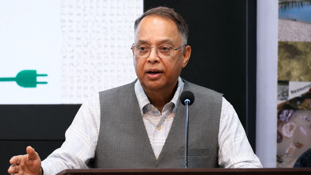 জ্বালানি আমদানিতে দুই বিলিয়ন ডলার ব্যয়